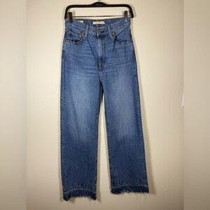 Levi’s Premium Women’s Rib cage Wide Leg Jeans Raw Hem 26 Waist 31” Inseam